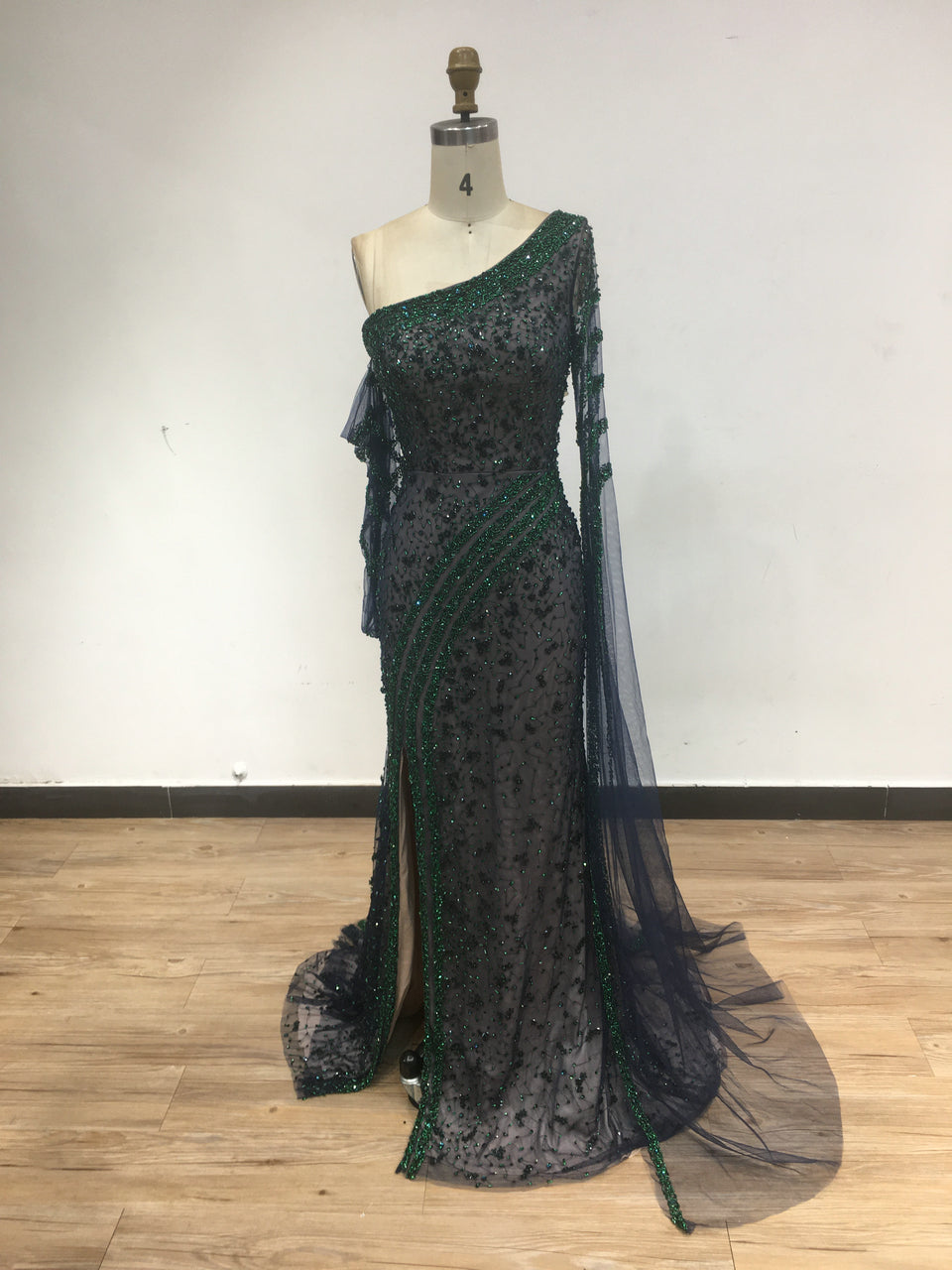 Exclusive Handmade Beading Long Sleeve Wedding Party Dress DDS025