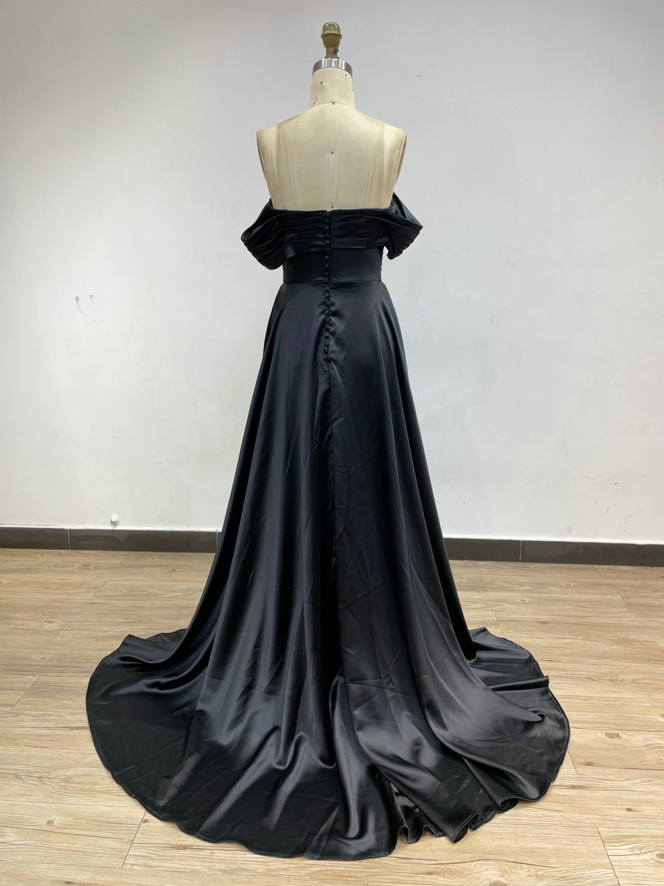 Beautiful Strapless Off Shoulder Ruffle Skirt Slit Black Evening Dress MC20005