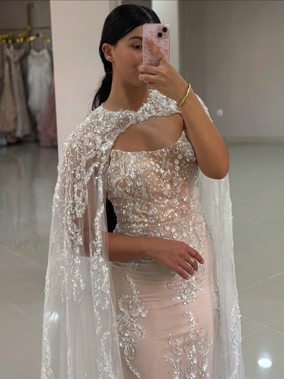 Exquisite Strapless Lace Embroidery Shoulder Cape Wedding Party Dress DDS044B