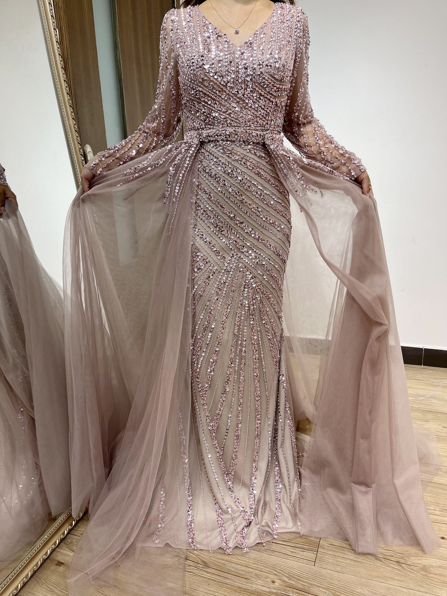 Glamorous V Neck Haute Couture Beading Overskirt Long Sleeve Mother Of Bridal Evening Dress DDS058