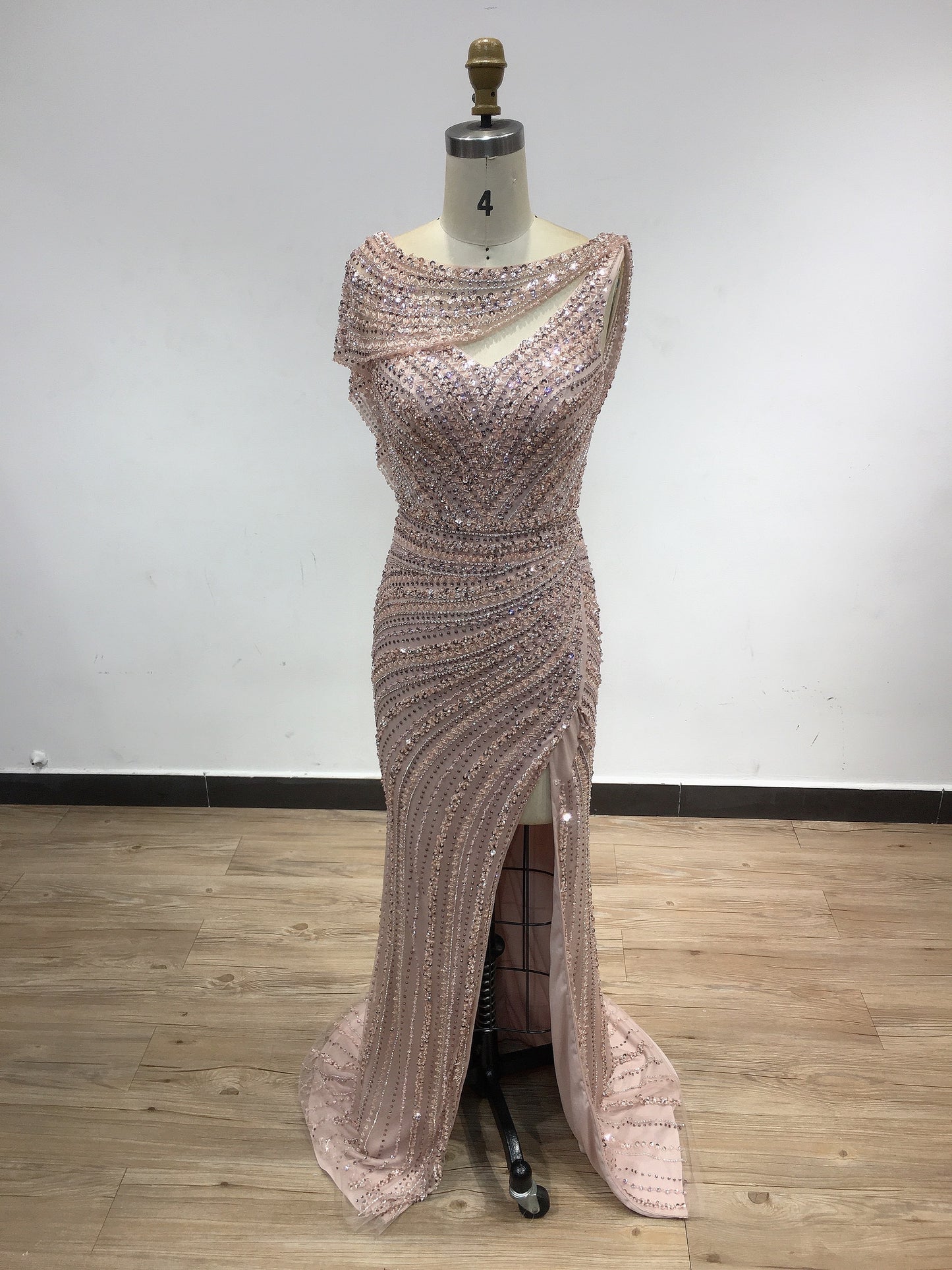 Luxury Open Back High Split Handmade Beading Evening Dress DSL62482