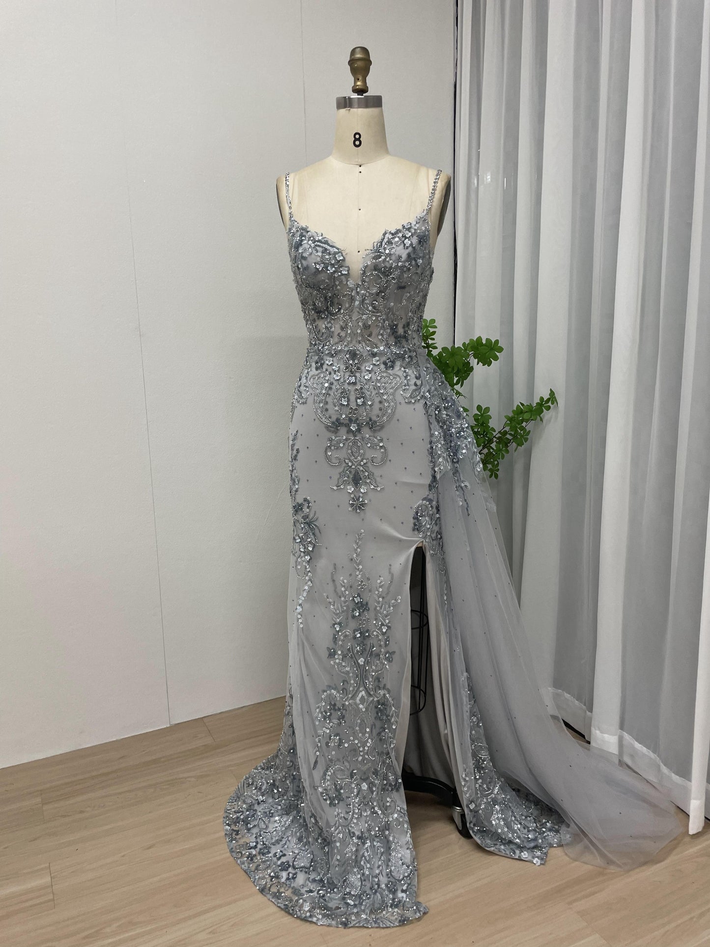 Strap Sweetheart Beading Lace Prom Dress GJE005