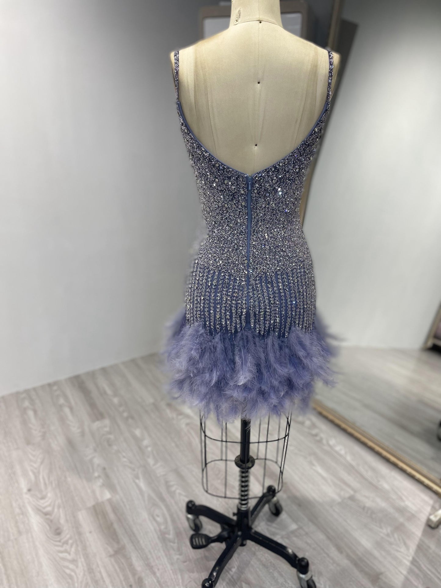 Sexy Backless Beading Feather Short Dress MB40002