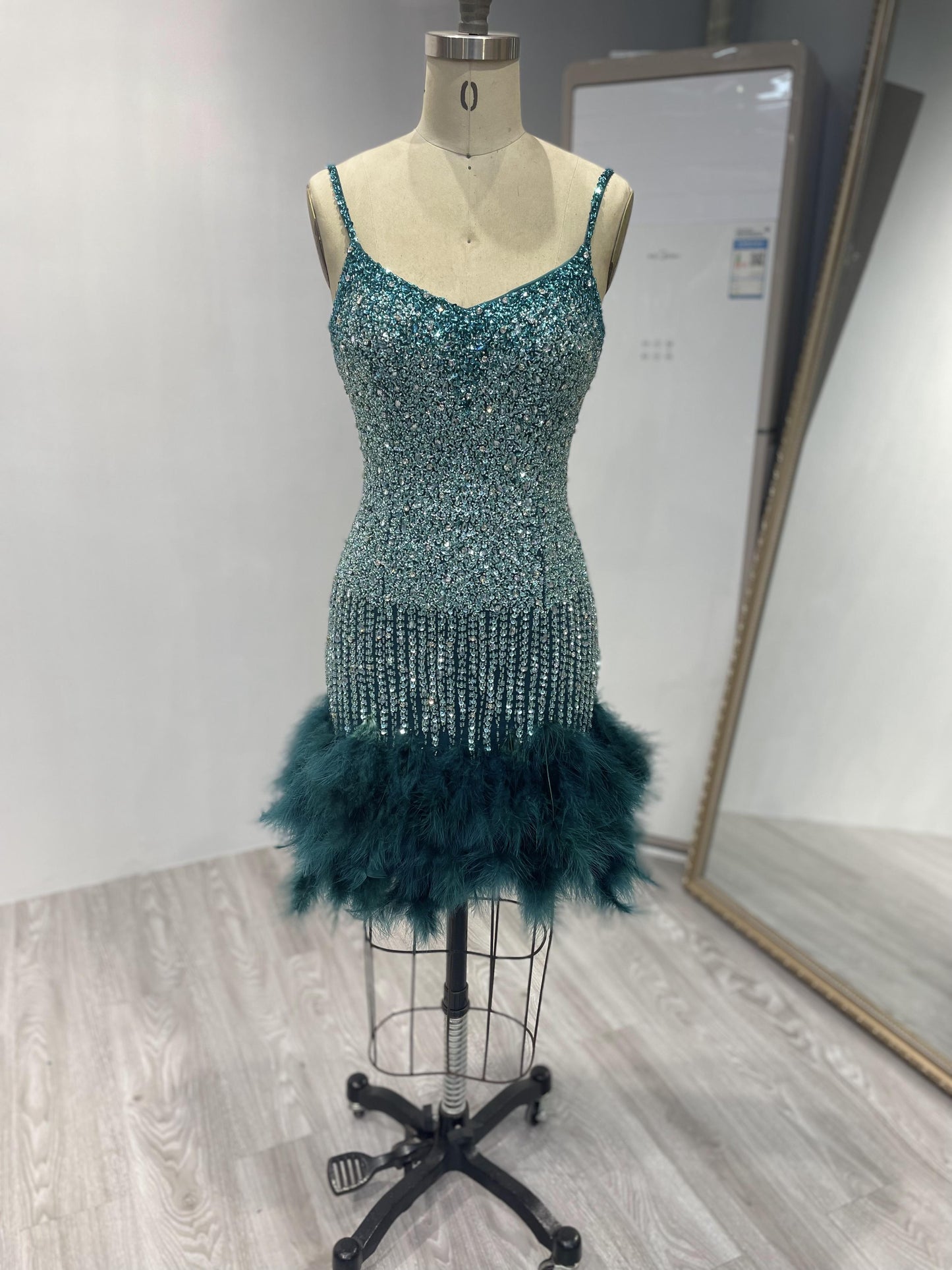 Sexy Backless Beading Feather Short Dress MB40002