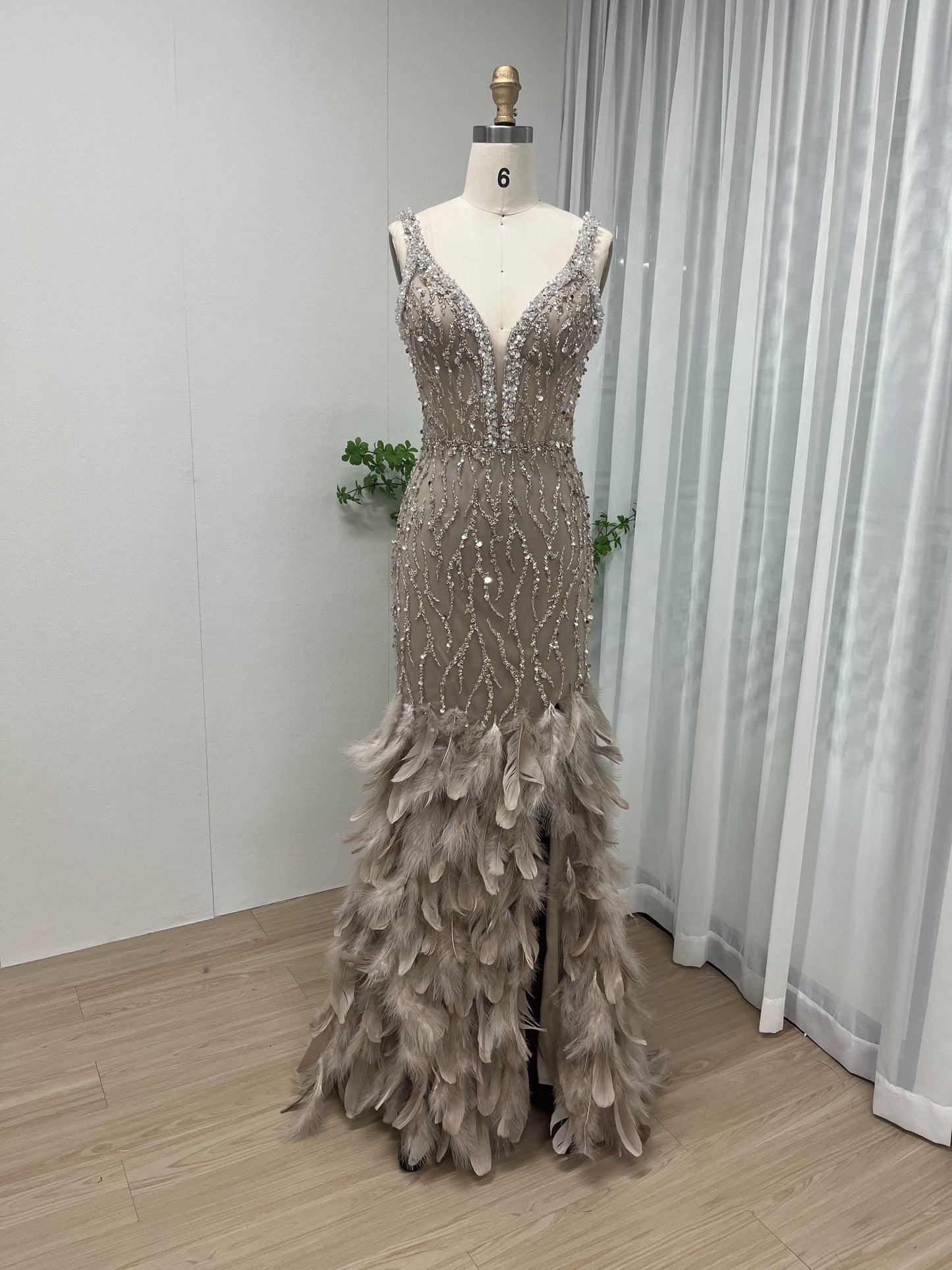 Luxury V Neckline Beading Feather Skirt Evening Dress MB40061