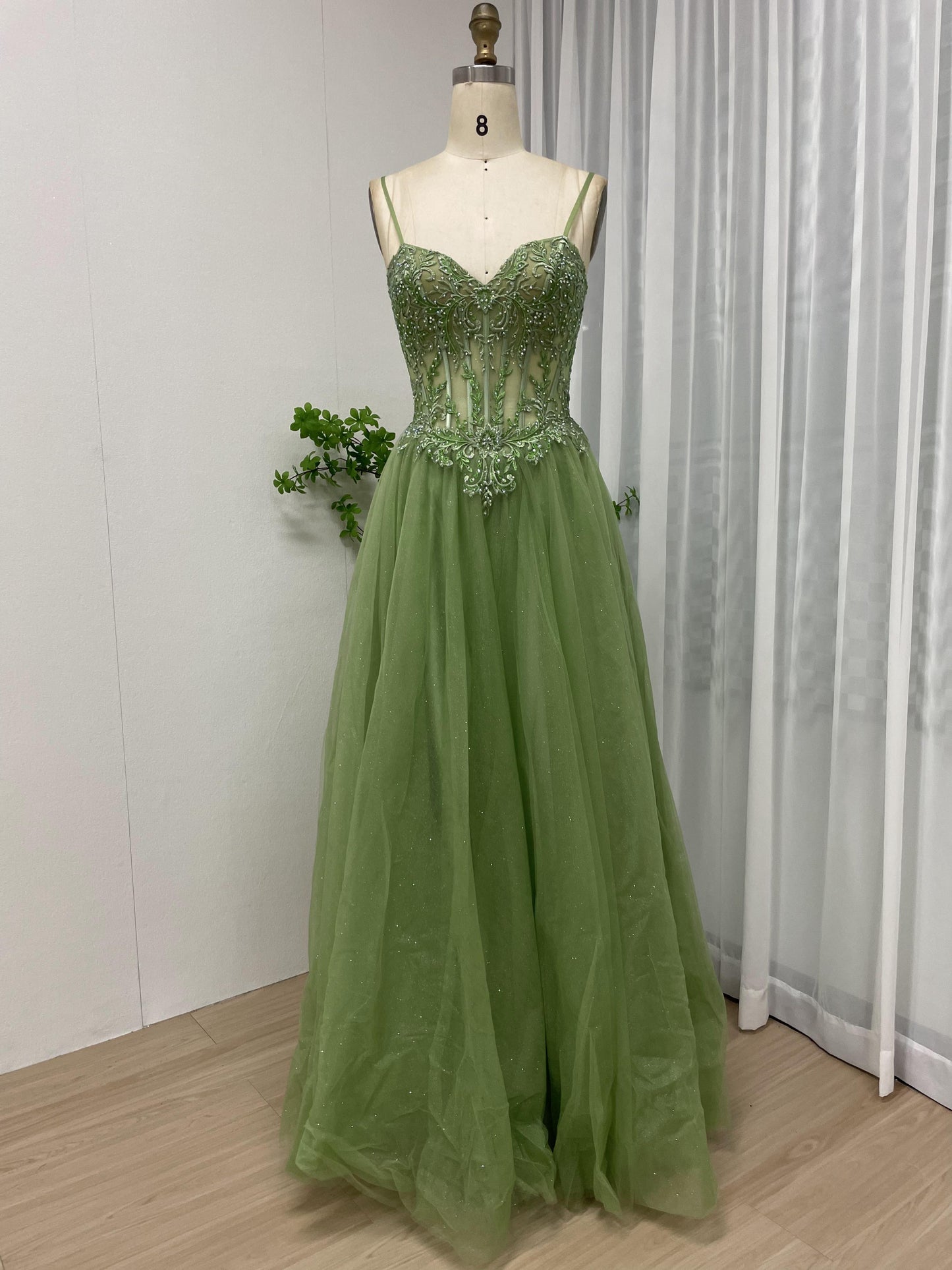 Pretty Small Strap Sweetheart Lace Applique A Line Tulle Prom Dress MB40111