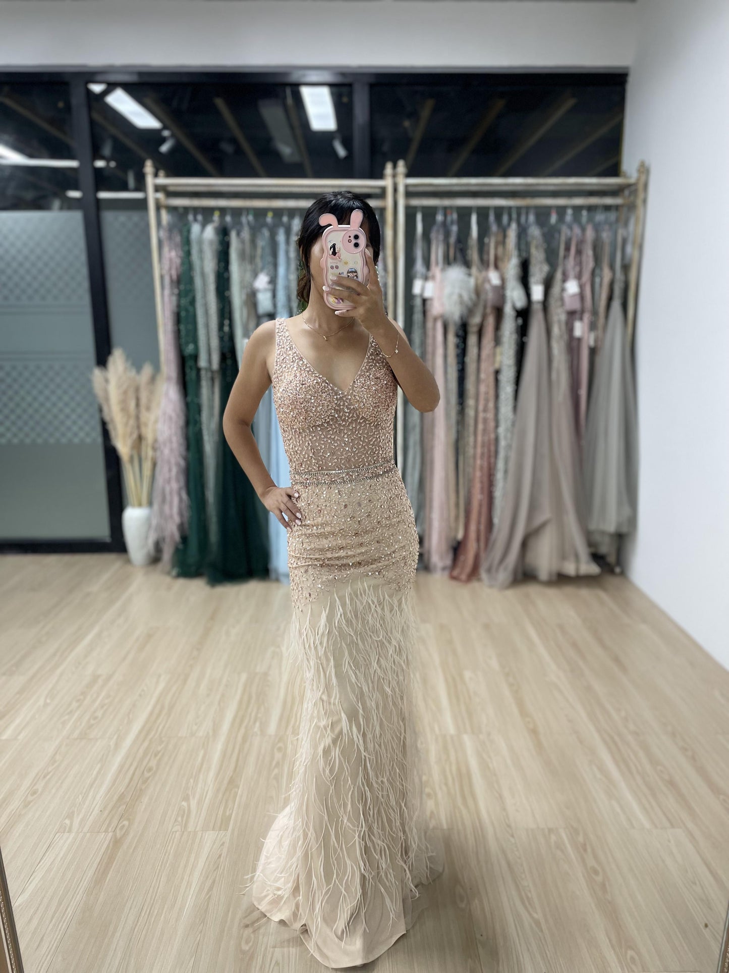 Luxurious Sleeveless Sheer Beading Feather Skirt Wedding Prom Dress MB40115