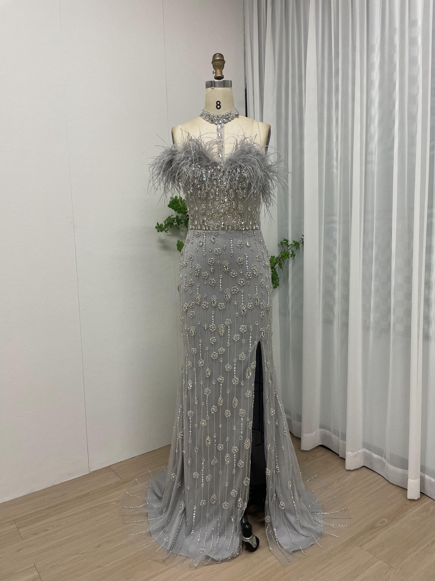 Alluring Halter Neck Beading Feather Evening Prom Dress MB40154