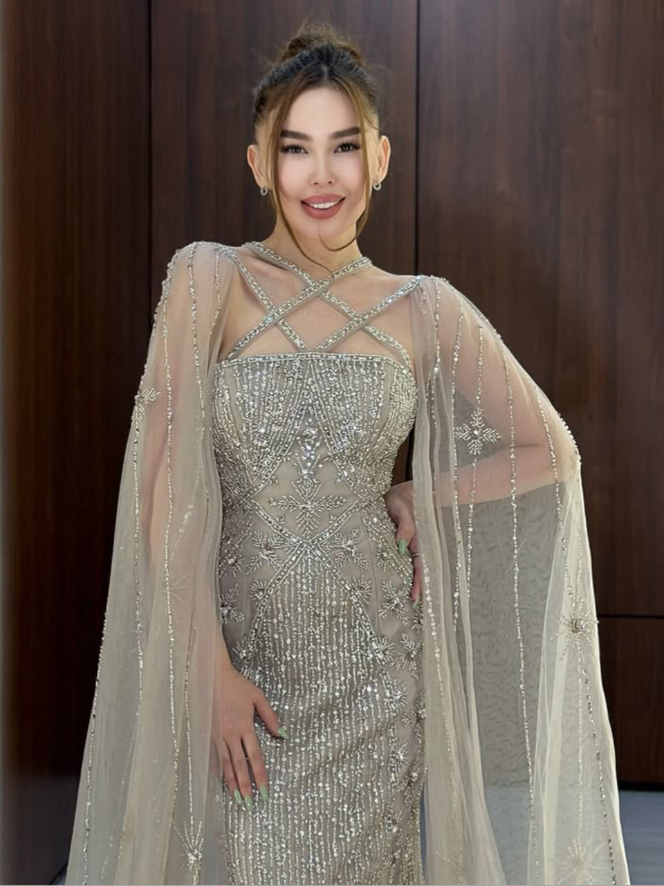 Stylish Haute Couture Body Fitted Cape Long Sleeve Evening Dress MB40155