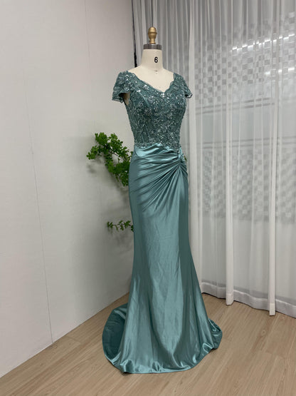 Cap Sleeve Lace Applique Fitted Wedding Party Evening Dress MB40159