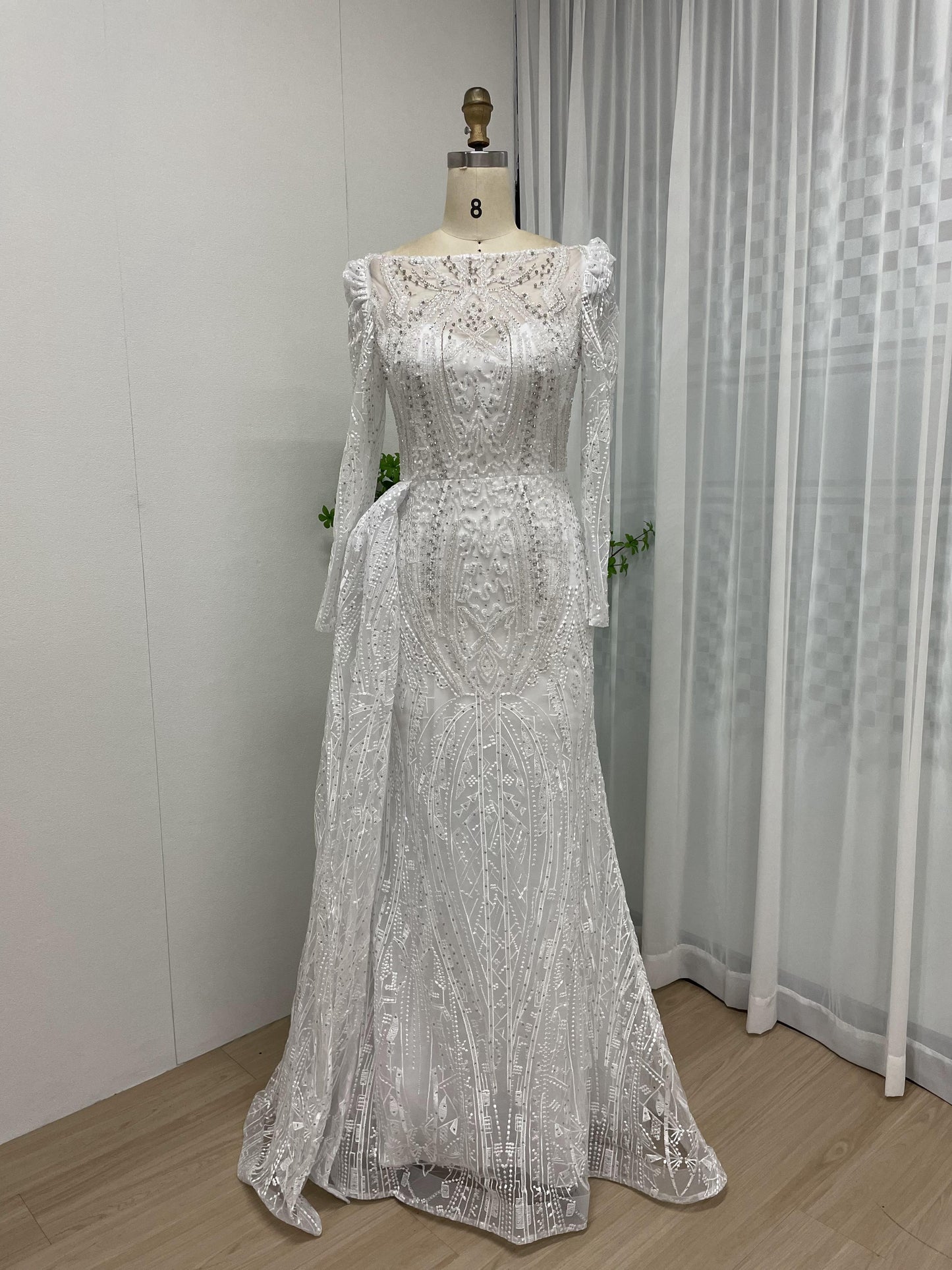 Elegant Couture Beading Lace Wedding Party Long Sleeve Evening Dress MB40182