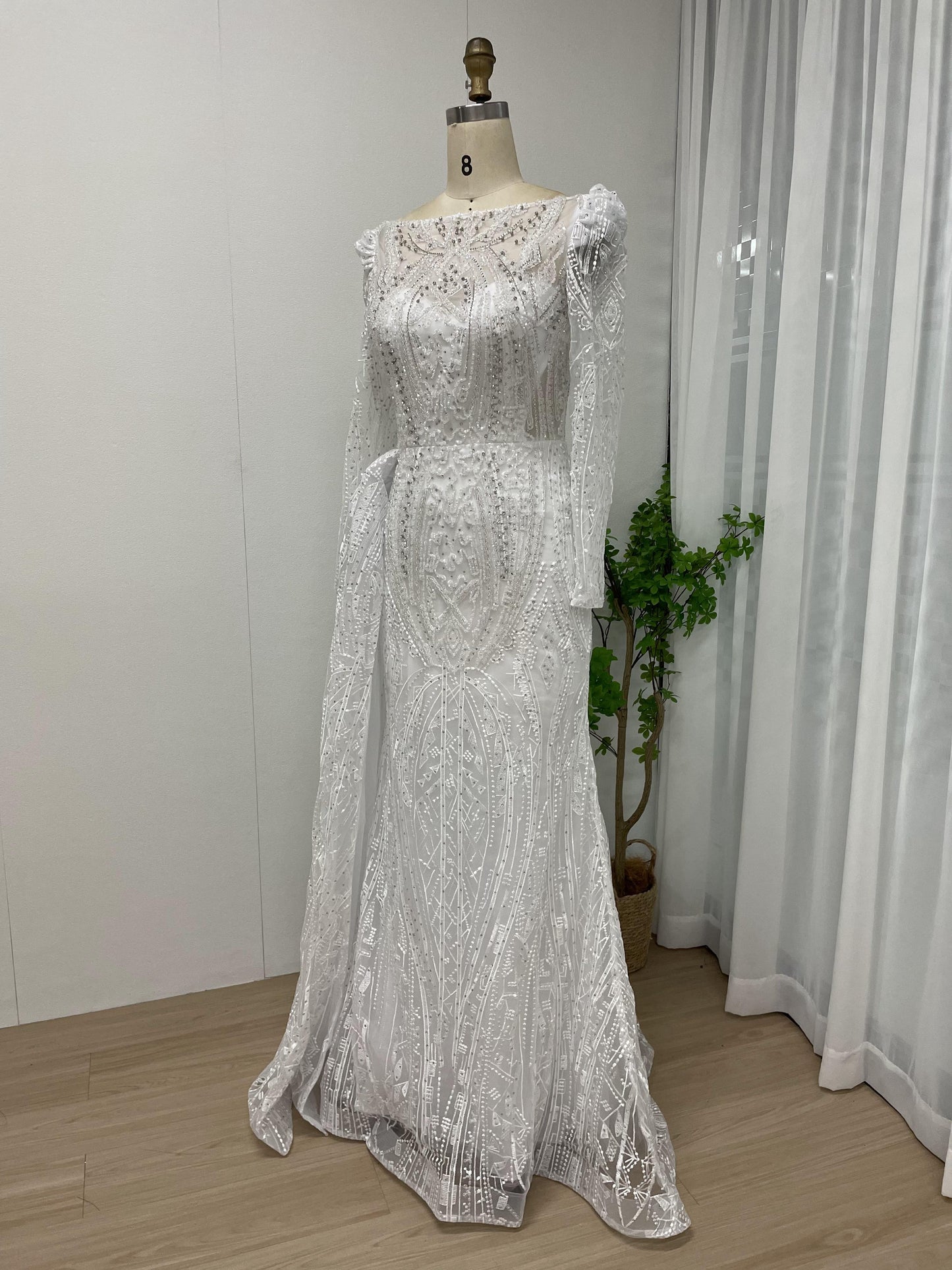 Elegant Couture Beading Lace Wedding Party Long Sleeve Evening Dress MB40182