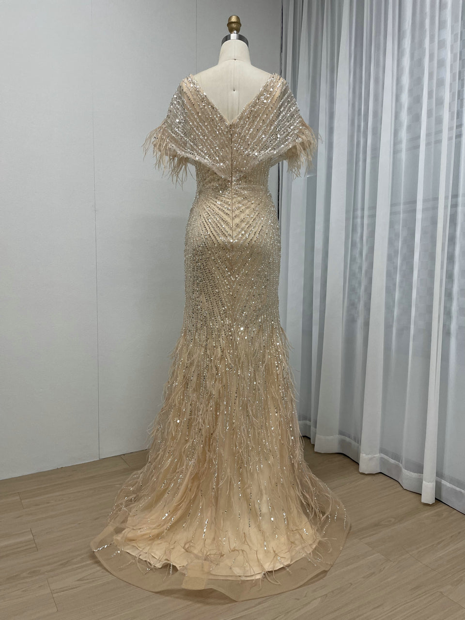 Elegant Beading Lace With Feathers Gold Wedding Birthday Party Dress MB40245