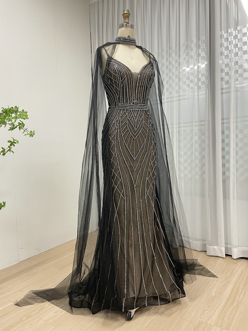 Champagne Luxury Beaded Spaghetti Strap Evening Dresses Deep V Neck Sexy Mermaid Formal Wedding Party Gowns for Ladies MB40290