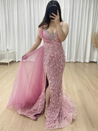 Luxury Hand Beading Sexy High Slit Spaghetti Strap Pink Evening Gown With Elegant Side Skirt MB40292