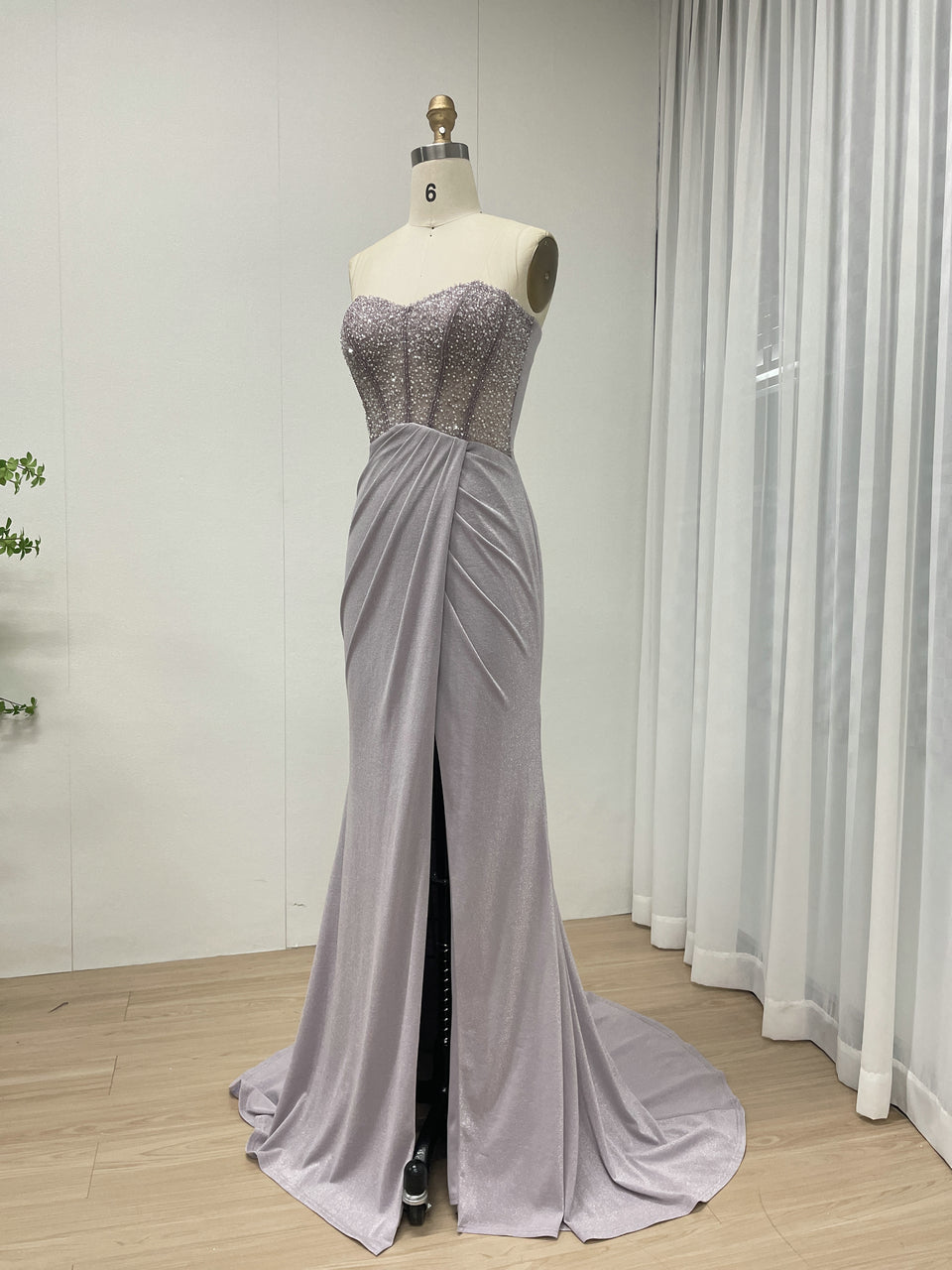 Lavender Sweetheart Pearl Decoration Slit Style Dazzling and Gorgeous Banquet Skirt MB40308