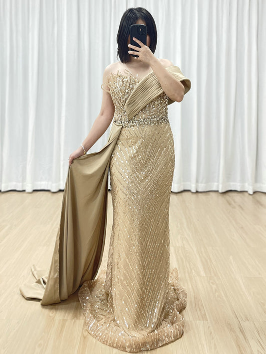 Luxury Evening Gown Suitable for Banquet Embellished With Dazzling Embroidery Bead and Removable Side Skirt MB40320