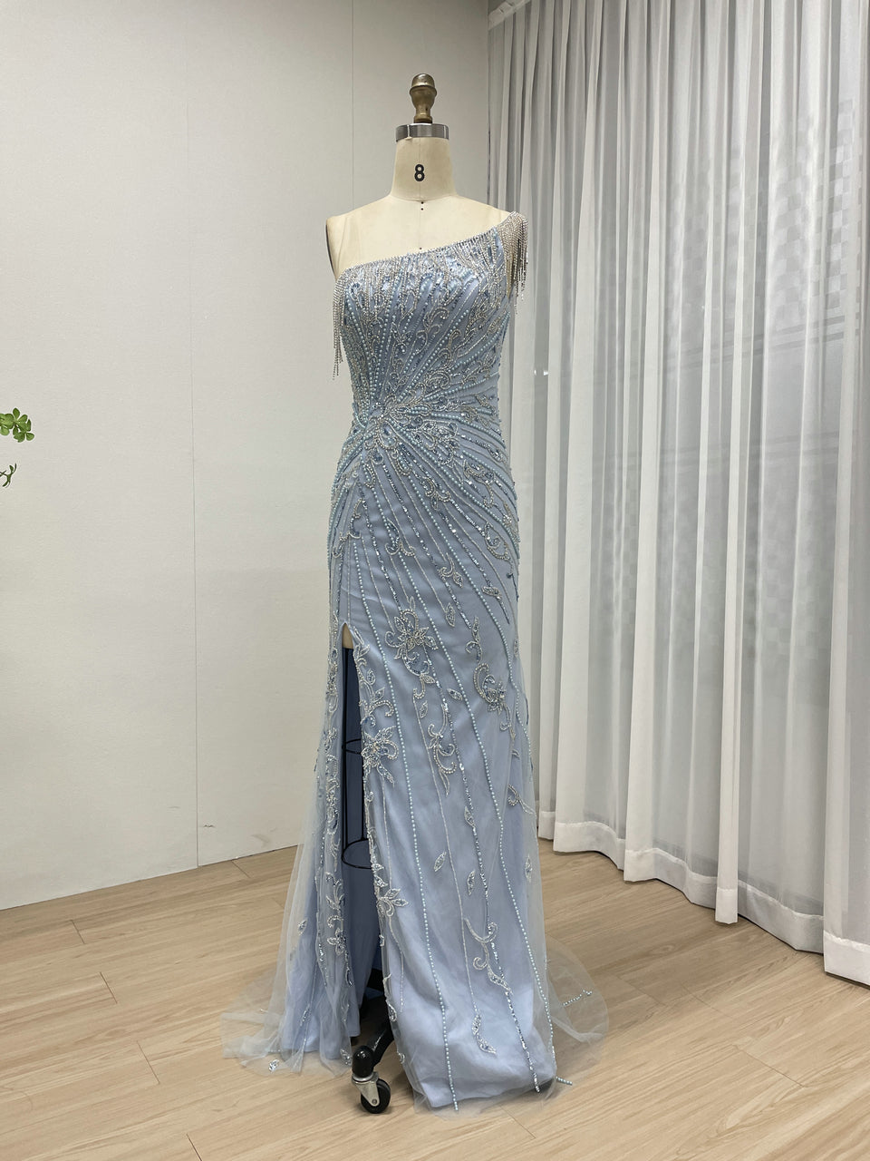 Luxury Beaded Tassel Sexy High Slit Evening Gown Suitable for Banquet MB40330