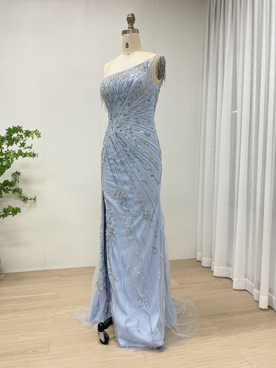 Luxury Beaded Tassel Sexy High Slit Evening Gown Suitable for Banquet MB40330