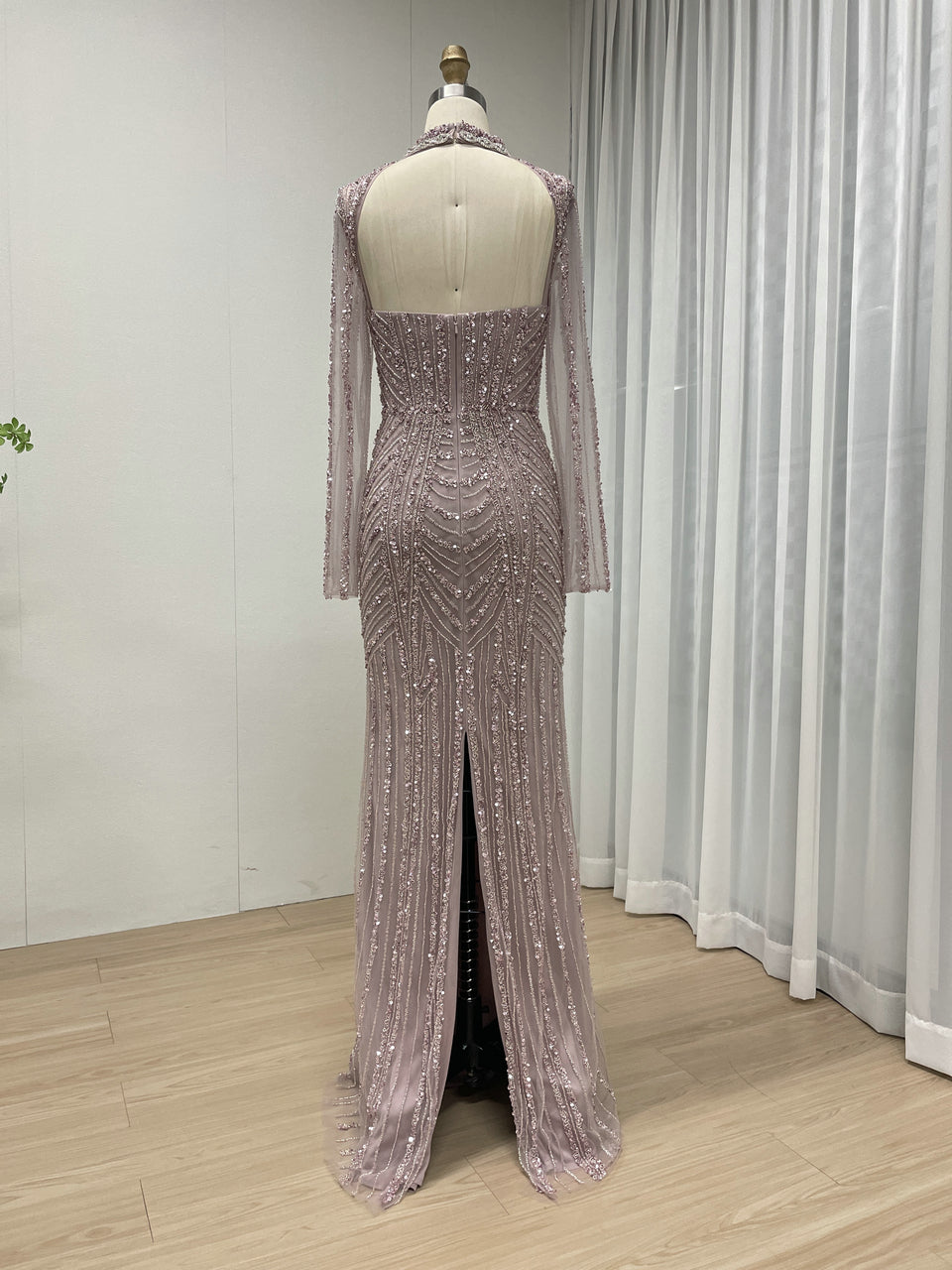 Gorgeous Dubai Couture Evening Gown Sexy Slit Embellished With Exquisite Embroidery Beaded MB40331