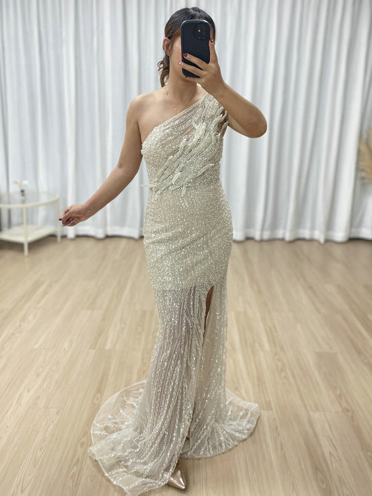 Sexy One Shoulder Hand Beaded hight Slit See Through Evening Gown Suitable for Banquet MB40348