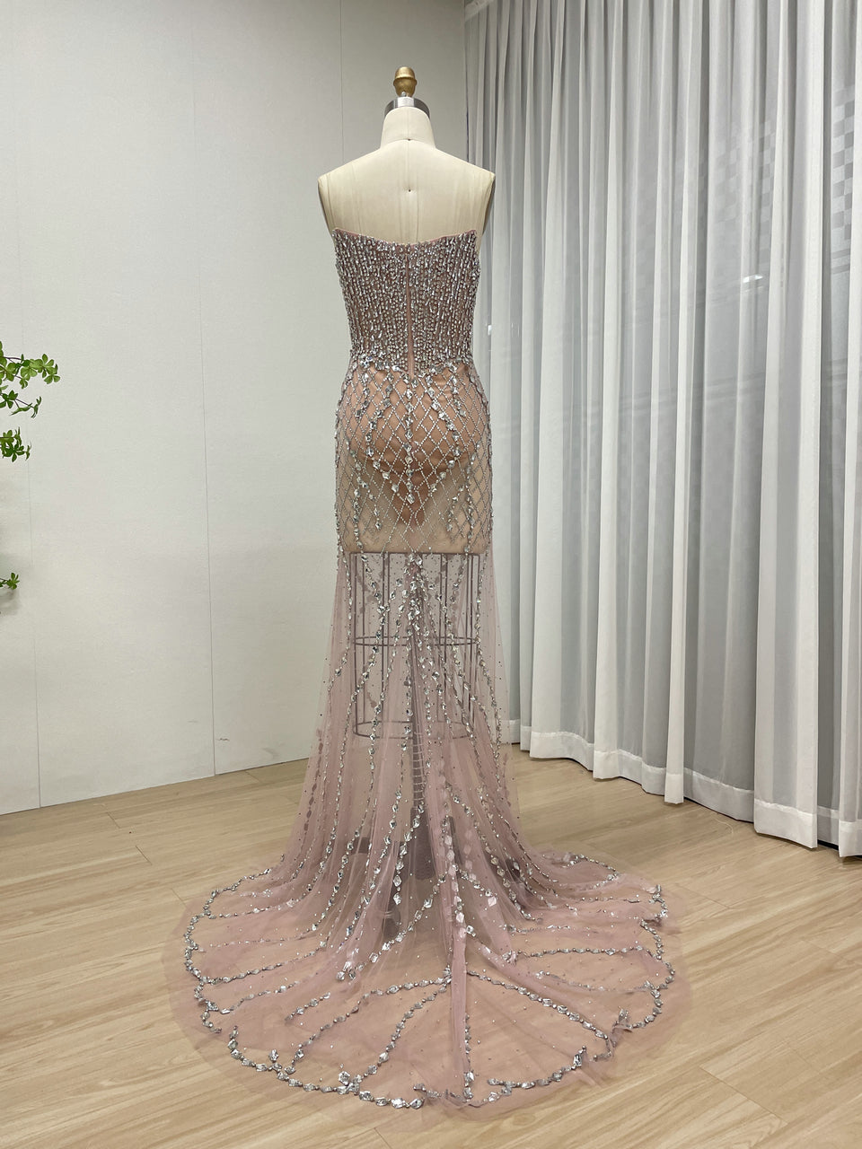 Sexy Corset Bodice Sheer Prom Evening Dresses Embellished With Sparkle Handmade Beaded Diamond for Parties MB40398