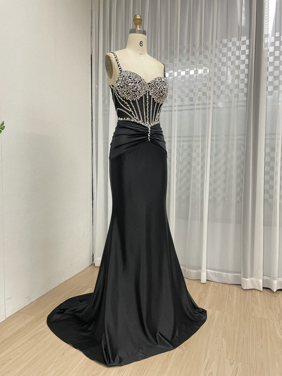 Exquisite Hand Beaded Crystal Diamond Sexy Spaghetti Strap Mermaid Prom Evening Gown MB40423