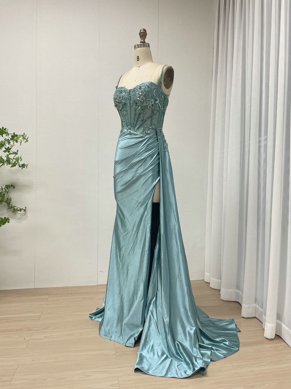 Sexy High Slit Mermaid Evening Dress Beautiful 3D Floral Embroidery With Graceful Side Skirt MB40424