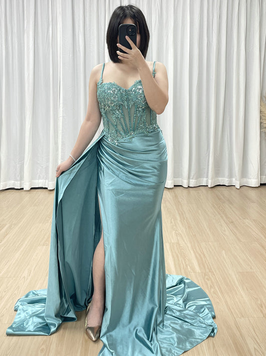 Sexy High Slit Mermaid Evening Dress Beautiful 3D Floral Embroidery With Graceful Side Skirt MB40424