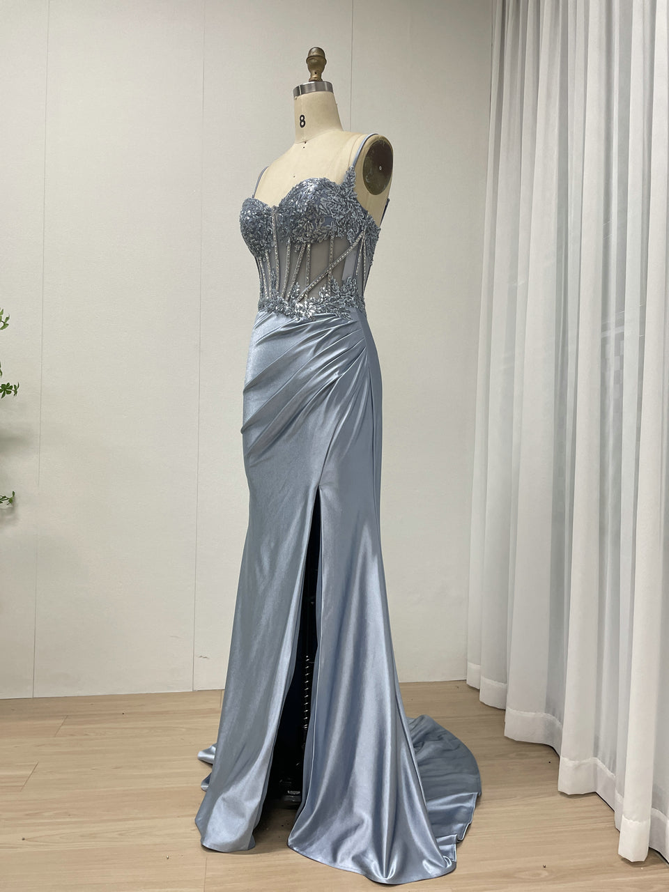 Stylish Mermaid Prom Evening Gown With Sexy High Slit 3D Floral Embroidery for Party MB40426