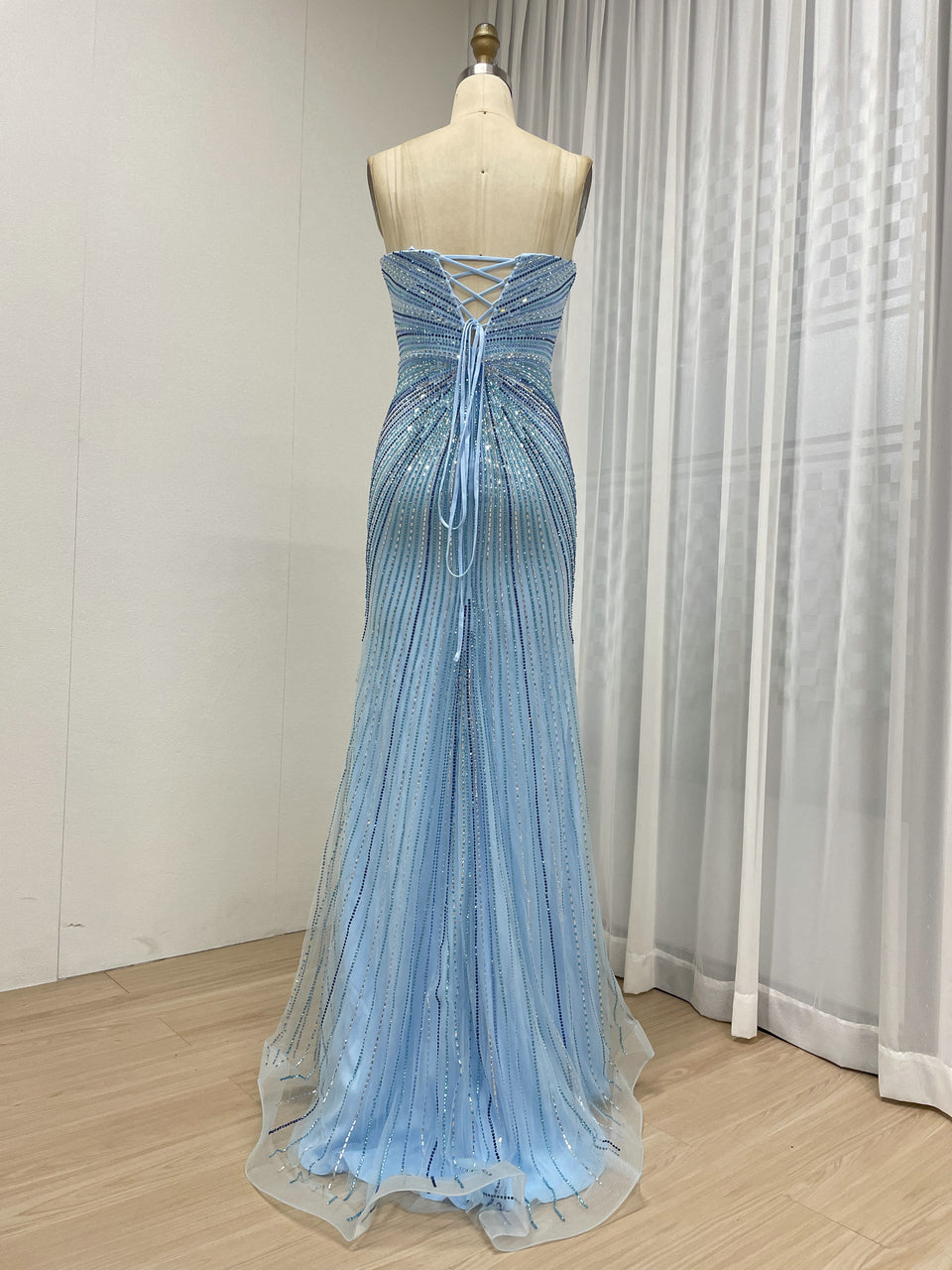 Sexy V Neck High Slit Beaded Embroidery Mermaid Prom Evening Gown for Formal Occasions MB40429
