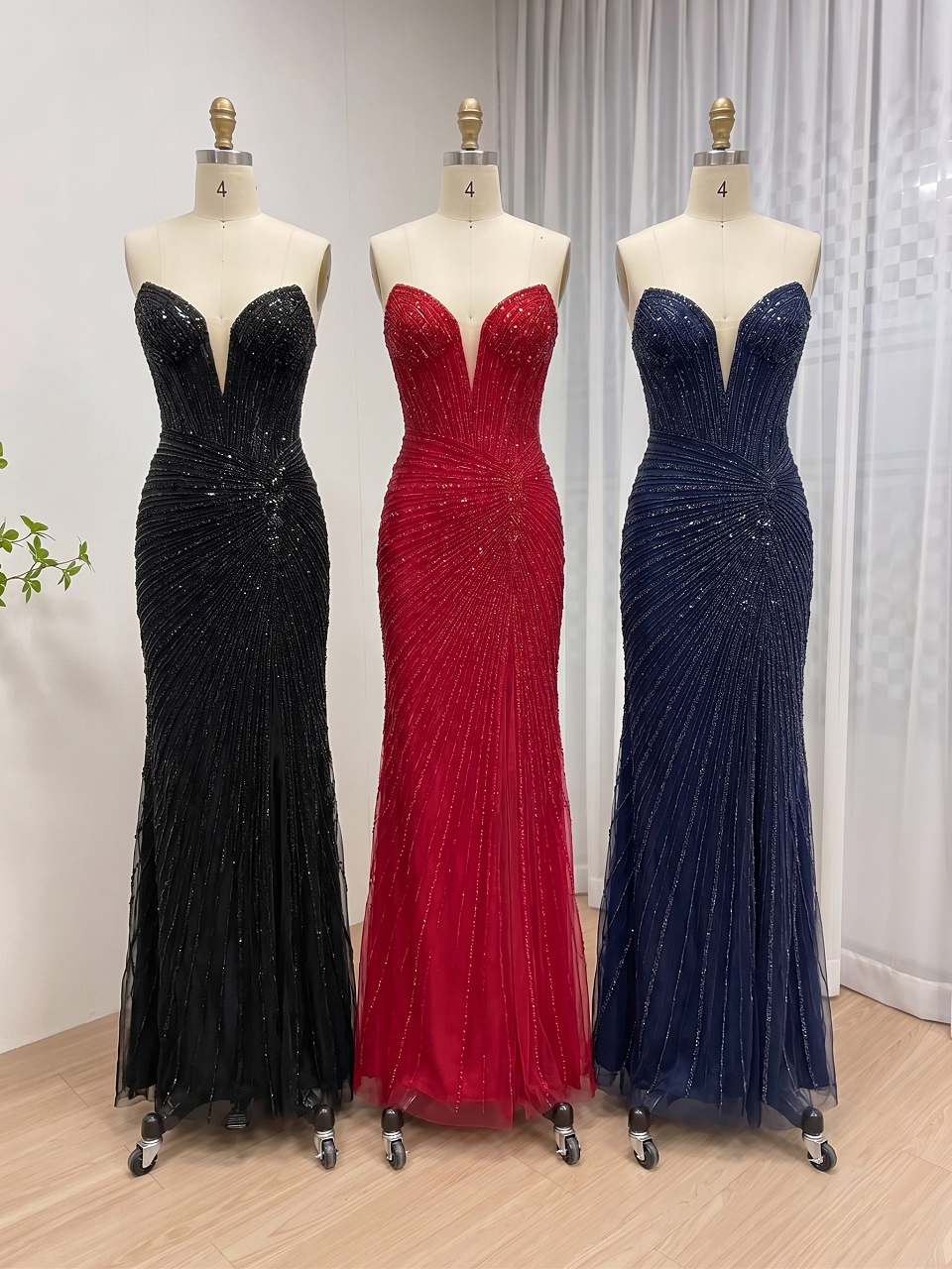 Sexy Sleeveless V Neck Embellished Beautiful Sparkly Beaded With Evening Gown for Prom and Banquet MB40430