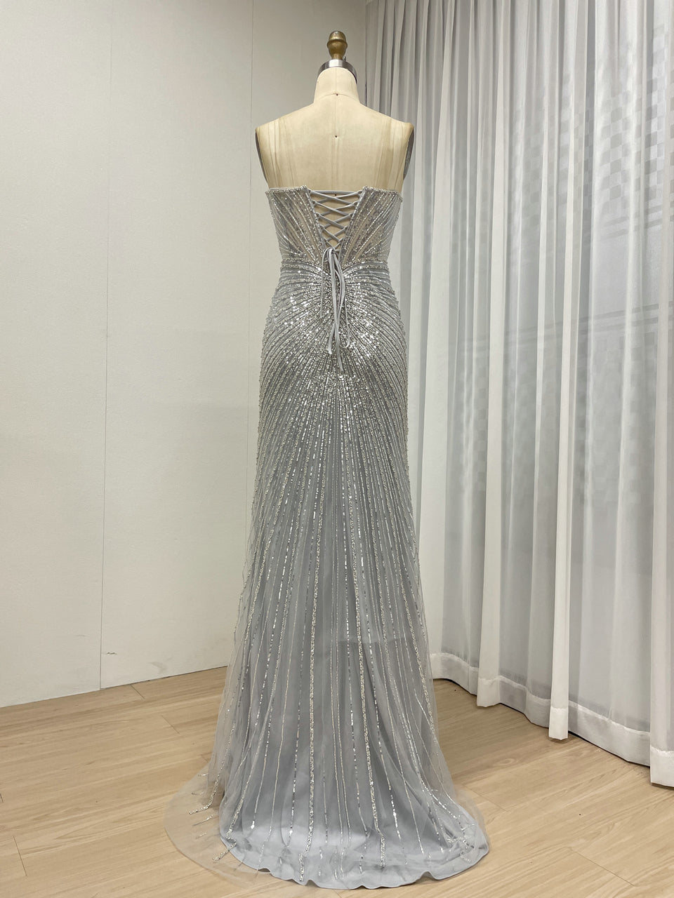 Sexy Sleeveless V Neck Embellished Beautiful Sparkly Beaded With Evening Gown for Prom and Banquet MB40430