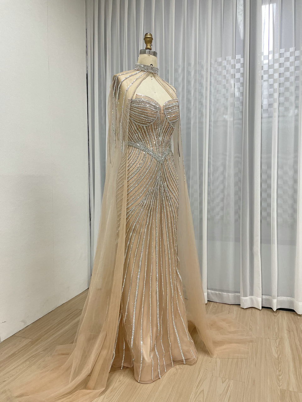 Luxurious Exquisite Beaded Crystal Prom Evening Gown With Elegant Cap Sleeve for Formal Occasion MB40435