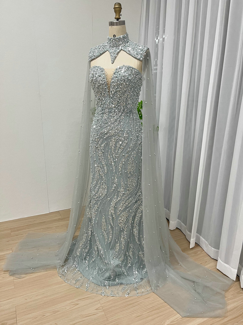 Luxury Green Sparkle Formal Dress Mermaid With Beaded Cape MY30036