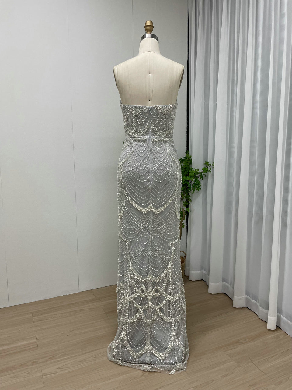 Vintage Style Pearl Drop Grey Evening Dress Long Sleeves Sheer Neck MY30070