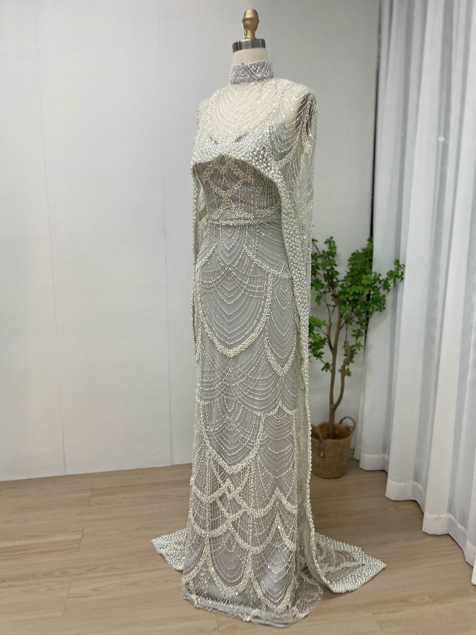 Vintage Style Pearl Drop Grey Evening Dress Long Sleeves Sheer Neck MY30070
