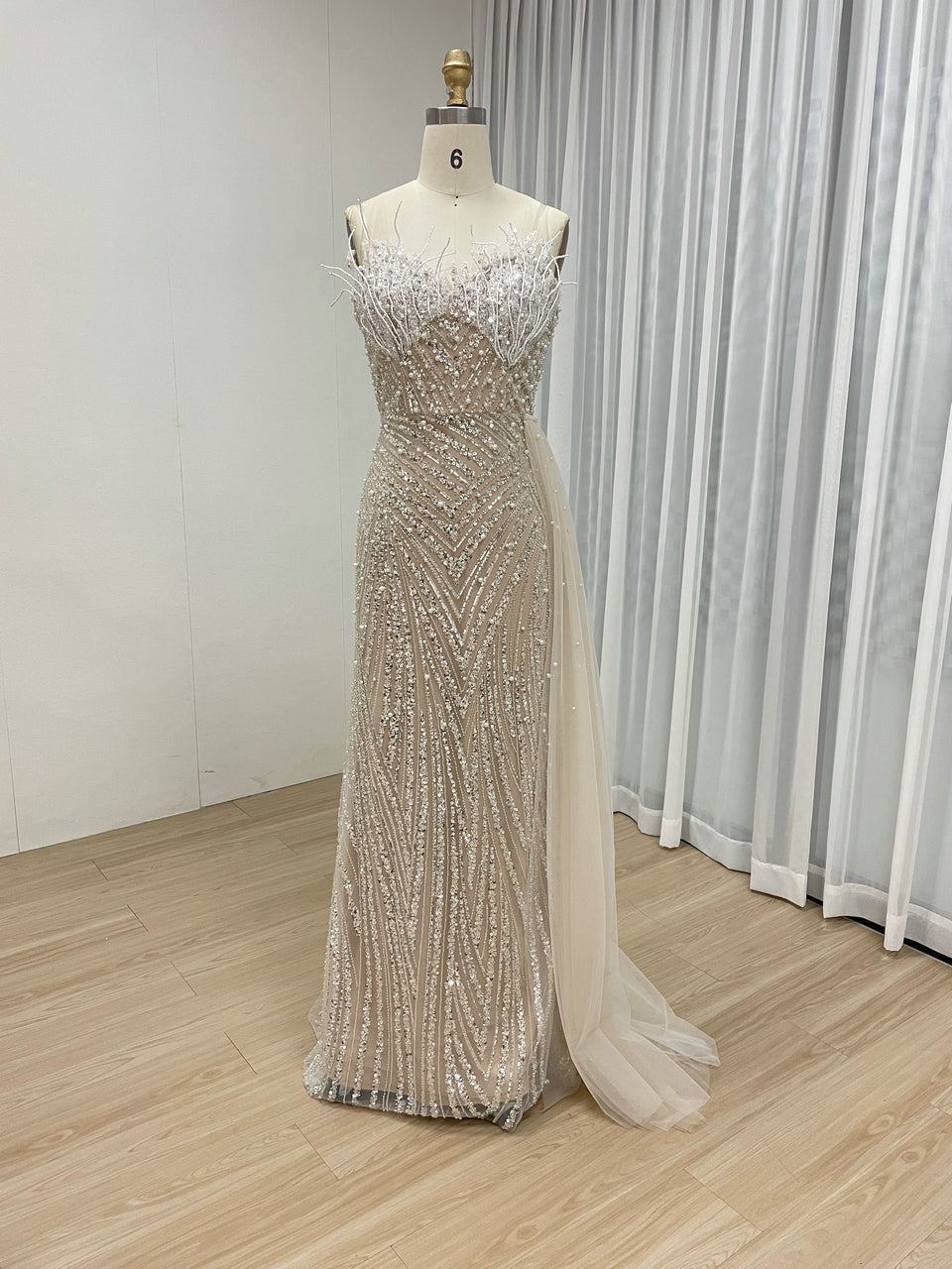Elegant Black Dress with Train for Formal Events MY30093-3