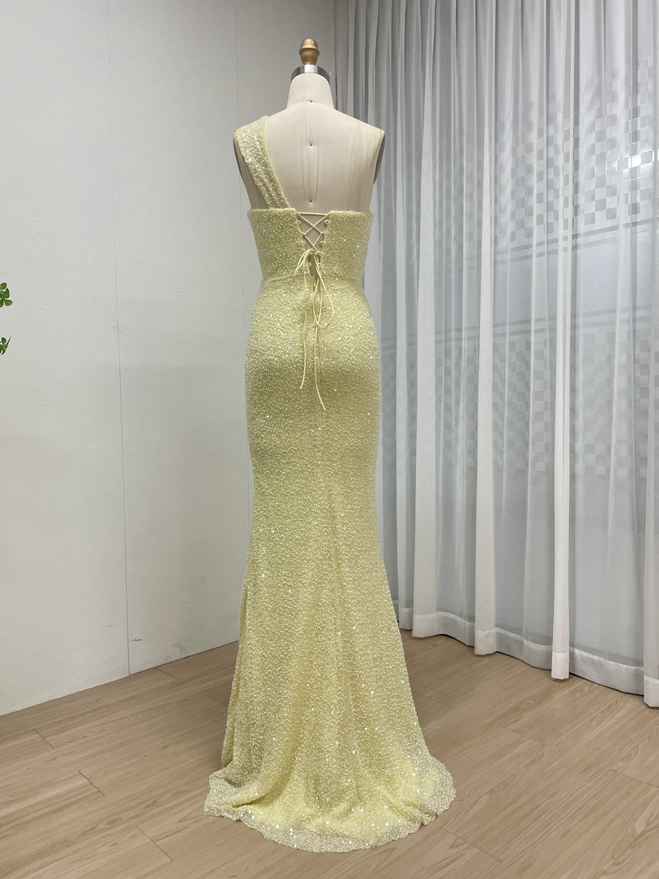 Yellow One-Shoulder Sequin Mermaid Evening Gown with High Slit MY30187