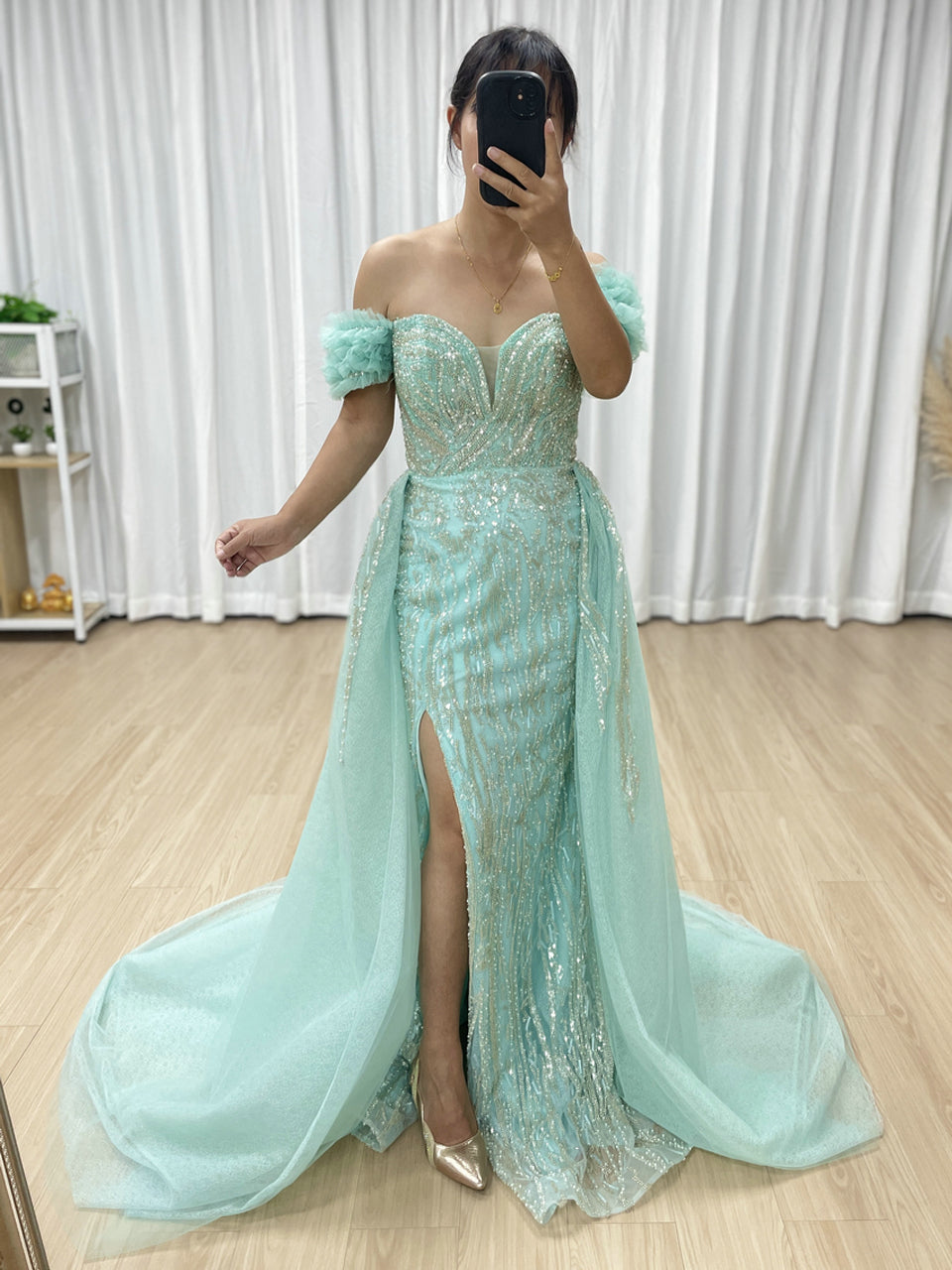 Luxury Green Evening Dress With Over-Skirt Beaded High Slit Off Shoulder Prom Gown MY30191