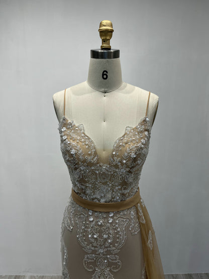 Elegant Ivory Lace Slit Dress – Lace Applique Mermaid Gown for Special Occasions YD22203